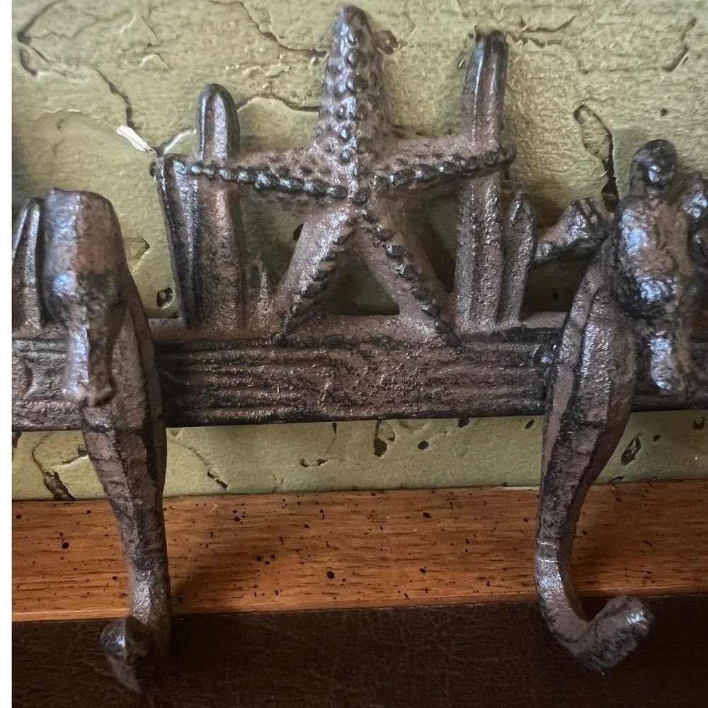 Nautical Cast Iron Wall Hook Rack Coastal Beach Shell Seahorse Starfish Decor